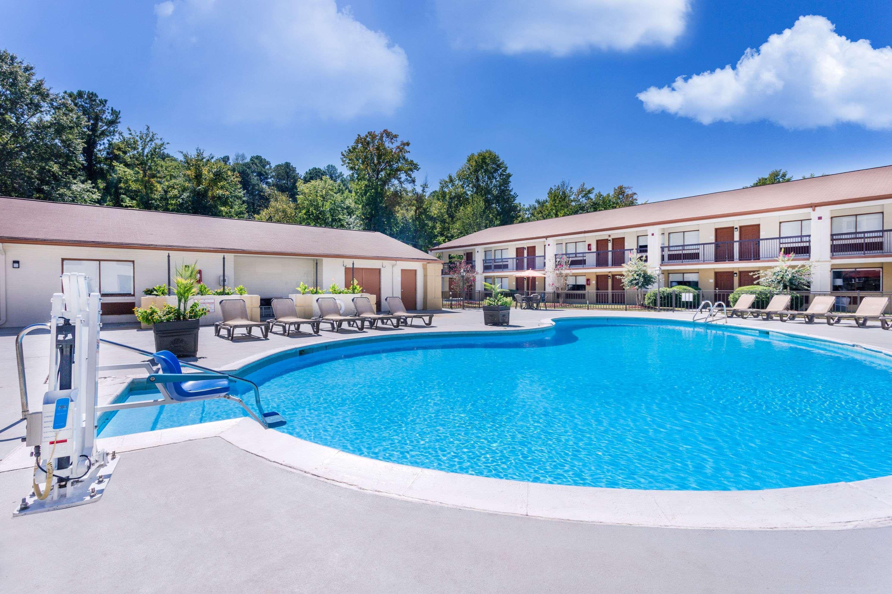 Ramada By Wyndham Tuscaloosa Otel Dış mekan fotoğraf