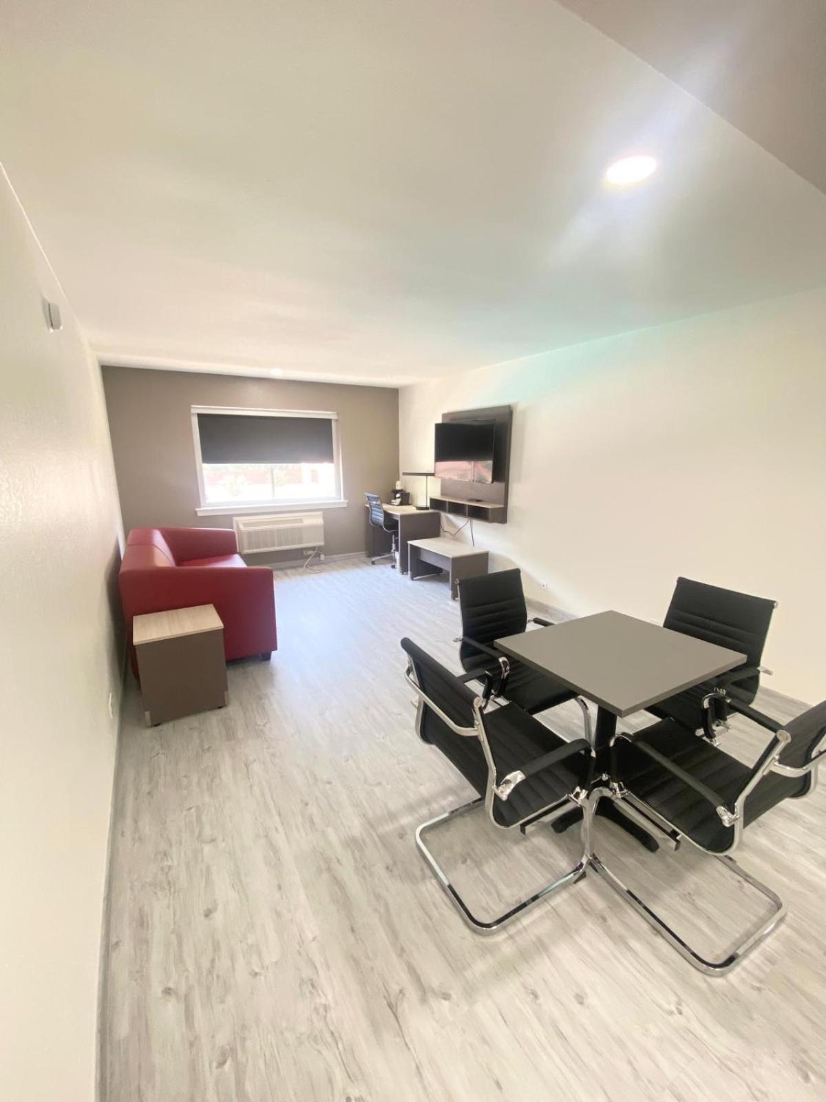 Ramada By Wyndham Tuscaloosa Otel Dış mekan fotoğraf