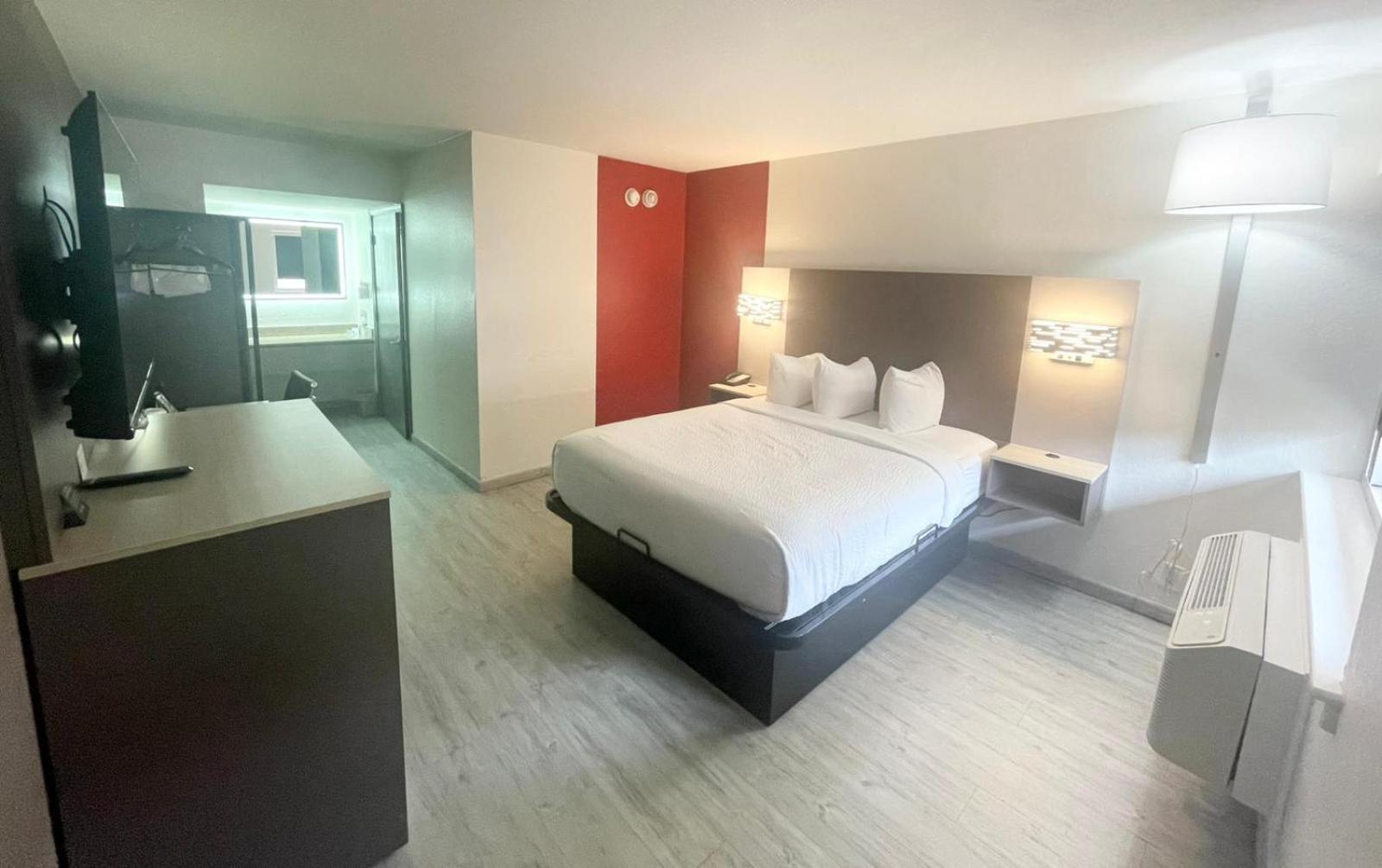Ramada By Wyndham Tuscaloosa Otel Dış mekan fotoğraf